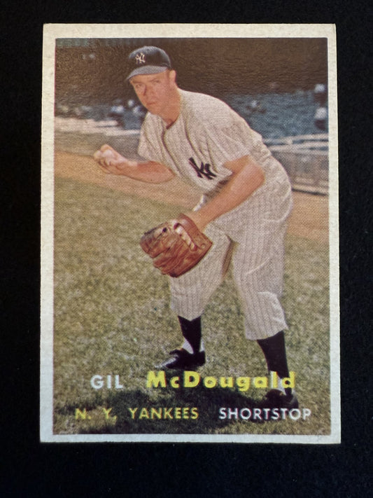 1957 Topps Gil McDougald (#200) EX Yankees Great, WS Champ ^GRUMPYBUCK^