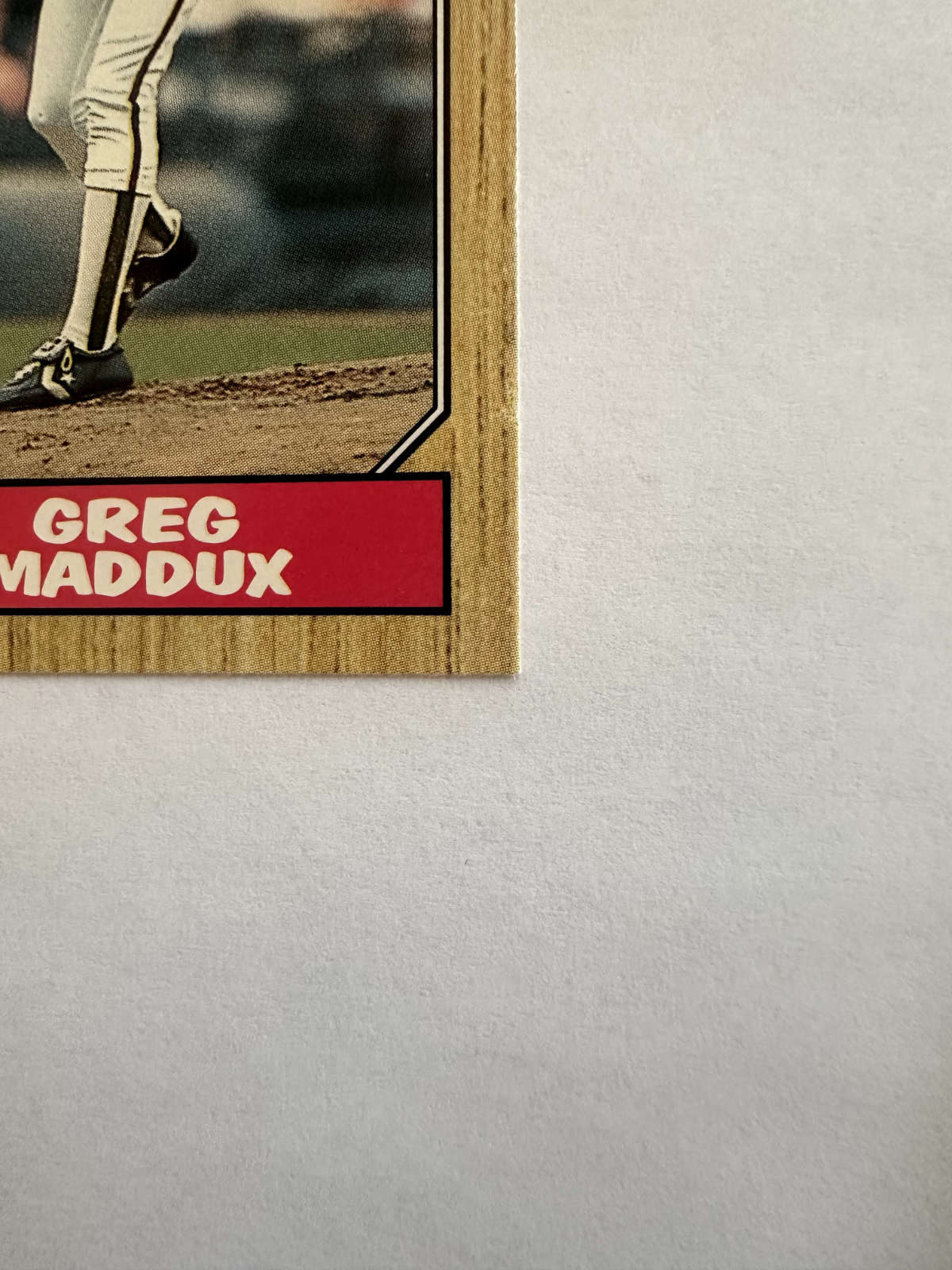 1987 Topps Greg Maddux Rookie Card – Iconic Woodgrain Border!