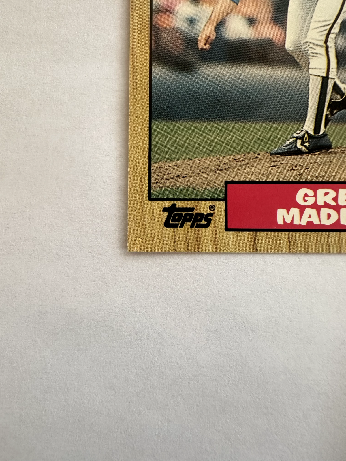 1987 Topps Greg Maddux Rookie Card – Iconic Woodgrain Border!